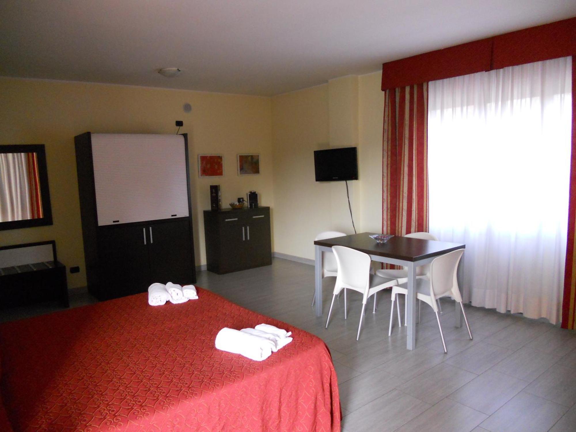 Residence San Prospero Garbagnate Milanese Ruang foto