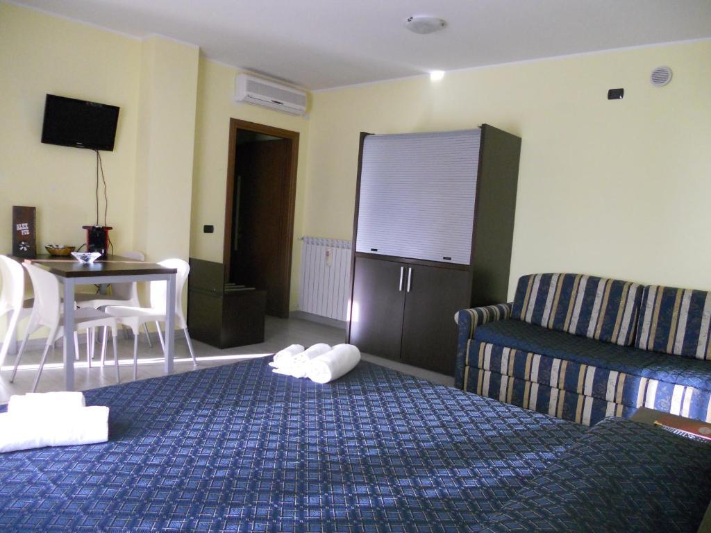 Residence San Prospero Garbagnate Milanese Bagian luar foto