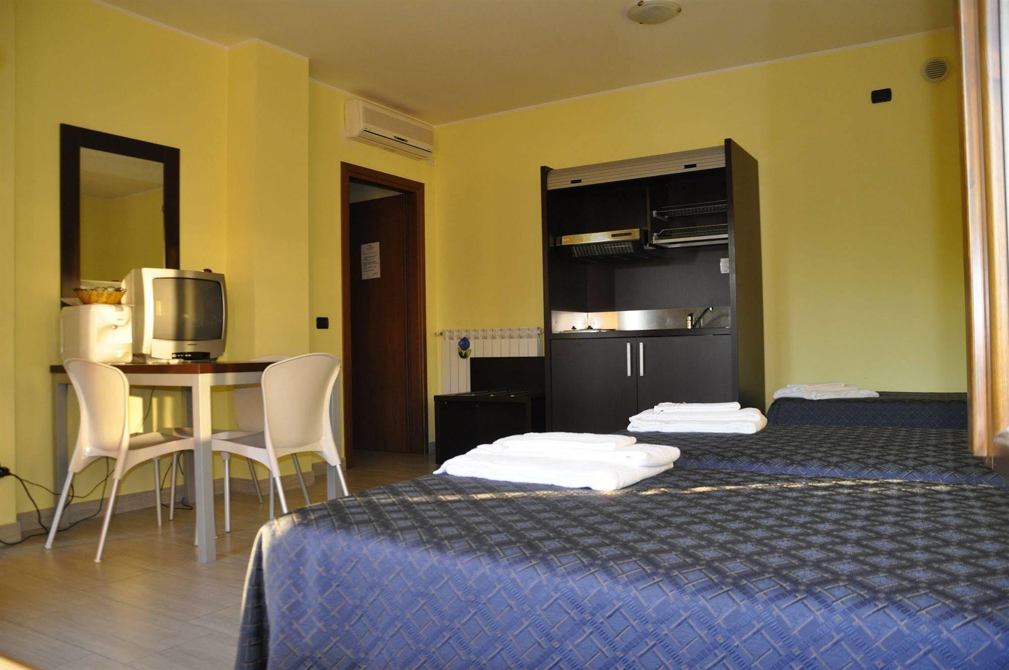 Residence San Prospero Garbagnate Milanese Bagian luar foto