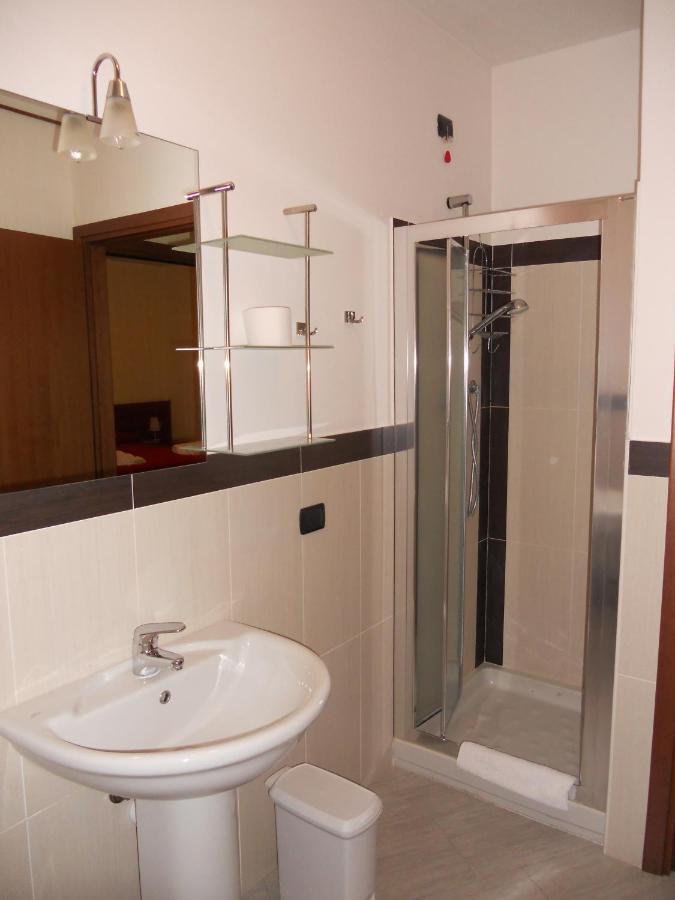 Residence San Prospero Garbagnate Milanese Bagian luar foto